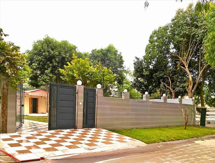 A2 Villa By Jmd - Peaceful Stay Near Expo Mart Greater Noida Exterior photo